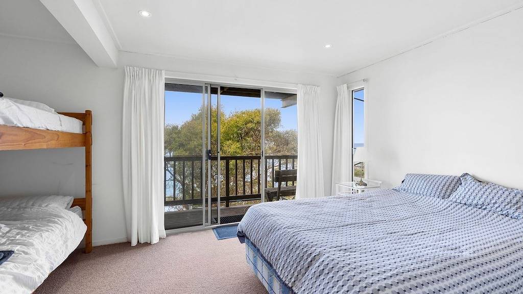 Viewmore - A seriously amazing view in Wye River, Colac Otway Shire