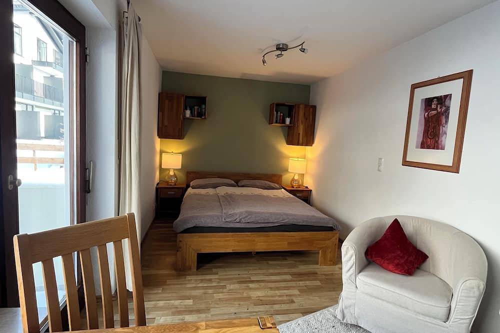 Geheel appartement, Gezellig appartement voor 2 personen met uitzicht op de bergen, 200 m tot u skiën. Wandelgebied in Oberjoch, Bad Hindelang