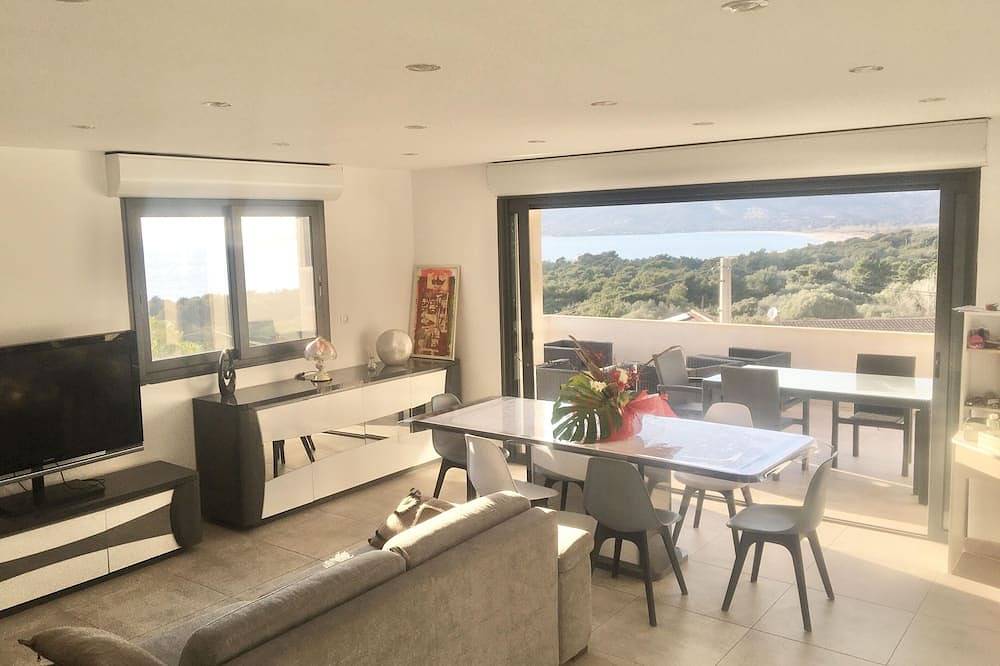 Appartamento intero, Large Duplex Apartment, panoramic view. quiet. in Abbartello, Olmeto