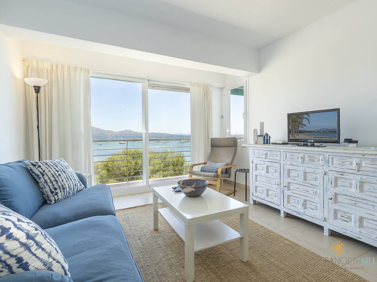 Entire apartment, Bright apartment in Port de Pollença, ideal for winter, near Pine Walk in Port de Pollença, Pollença