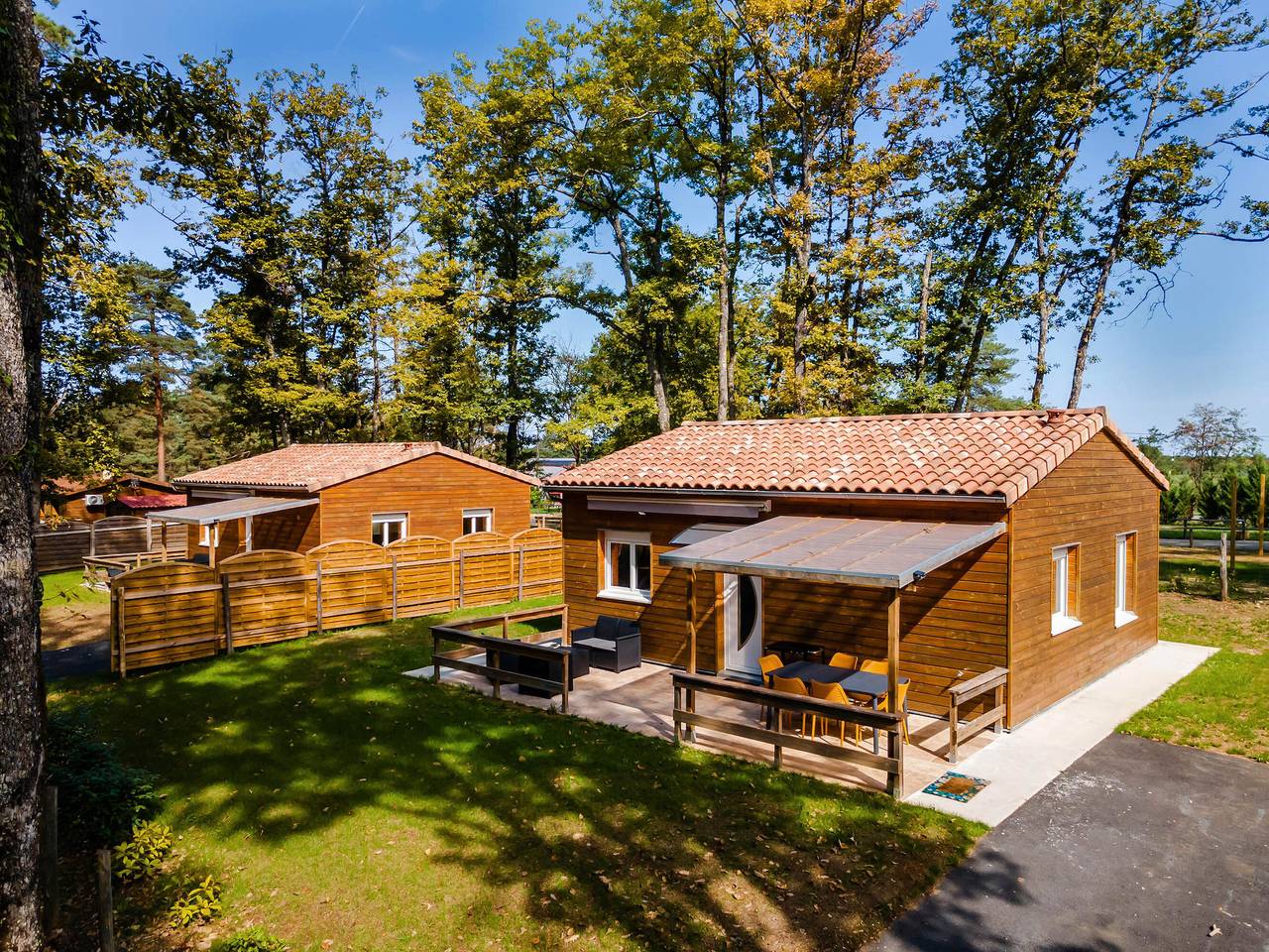 Séjour authentique en Dordogne – Gîte tout confort avec piscine chauffée in Thenon, Périgord Noir