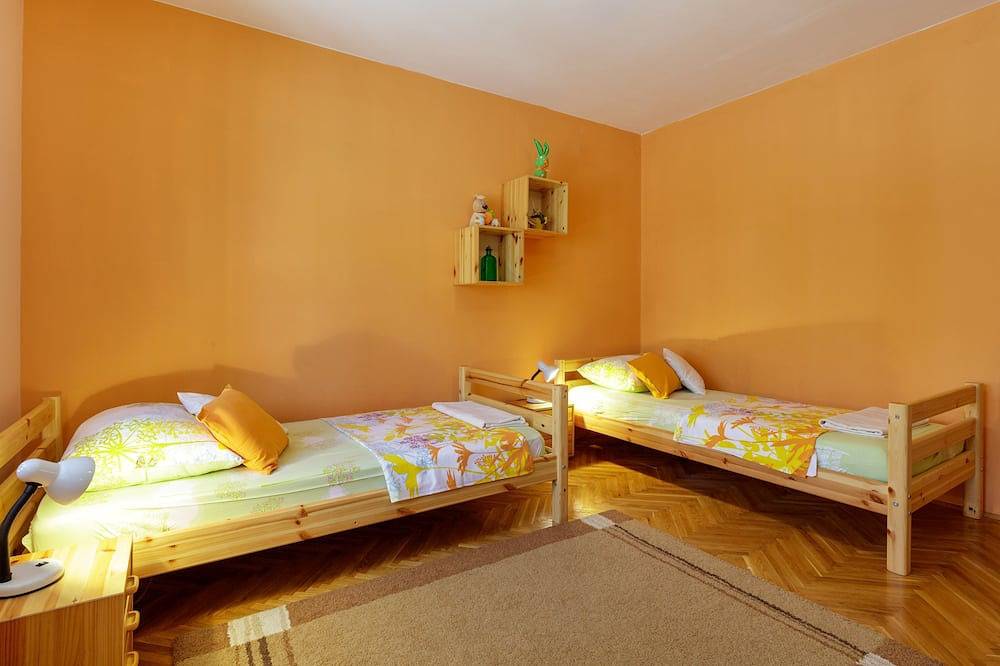 Holiday house with large terrace near sea in Podstrana, Split-Dalmatien