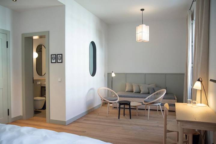Hotel für 4 Personen, mit Garten und Ausblick sowie Terrasse in Eurasburg - 3