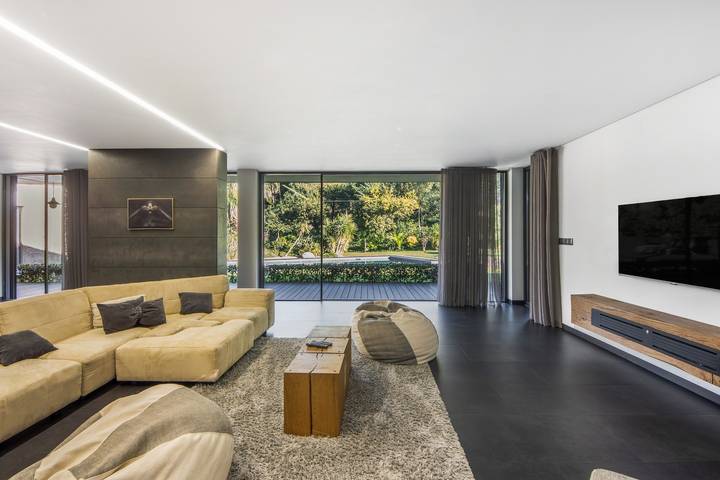 Ferienhaus 'Quinta Fontelas' mit Seeblick, WLAN und Klimaanlage in Louredo (Santa Maria da Feira), Lobão, Gião, Louredo e Guisande