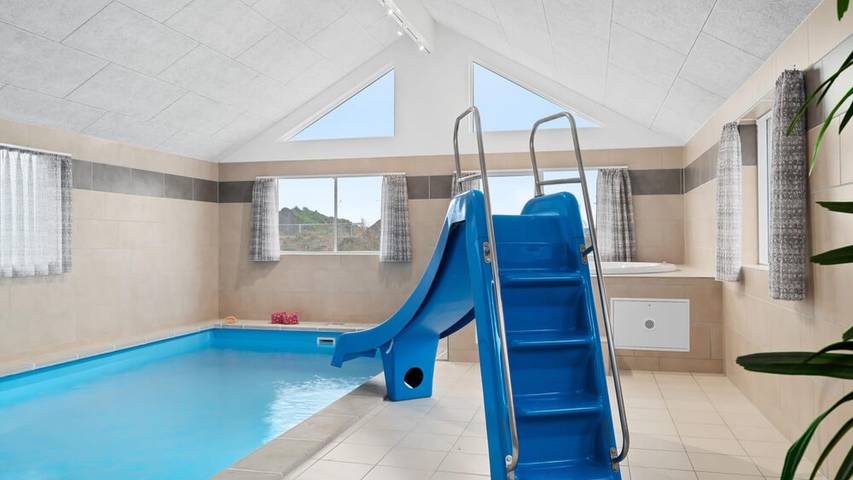 Ferienhaus für 20 Personen, mit Terrasse und Garten sowie Sauna in Olpenitz - 2