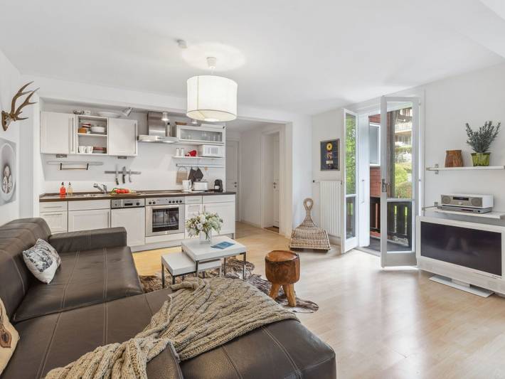 Ferienwohnung für 4 Personen, mit Balkon und Whirlpool in Lauterbrunnen - 2