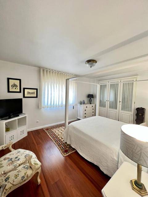 Ferienwohnung für 5 Personen, mit Balkon und Terrasse sowie Ausblick