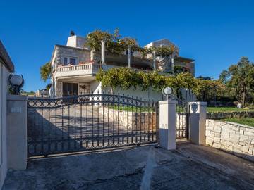 Holiday Rental for 6 People in Povlija, Selca and Sumartin, Brac, Photo 2