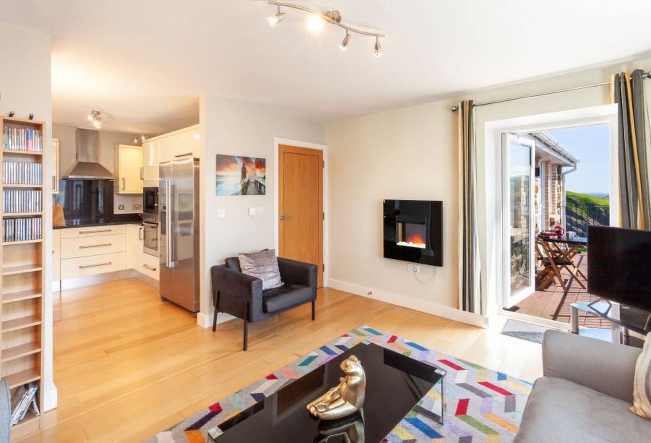 Entire apartment, Superb sea front apartment with great sea views in Ilfracombe, Devon