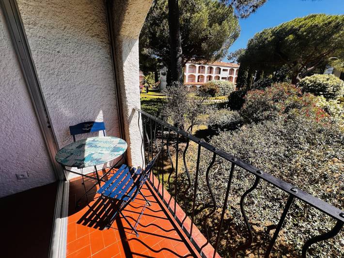 Ferienwohnung für 6 Personen, mit Garten und Pool sowie Balkon - 1