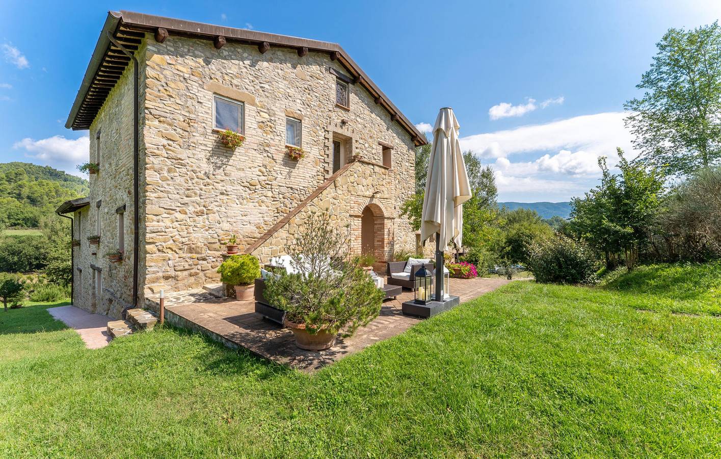 Encantador refugio de 28 m² con piscina, jardín y wifi in Collazzone, Provincia de Perugia