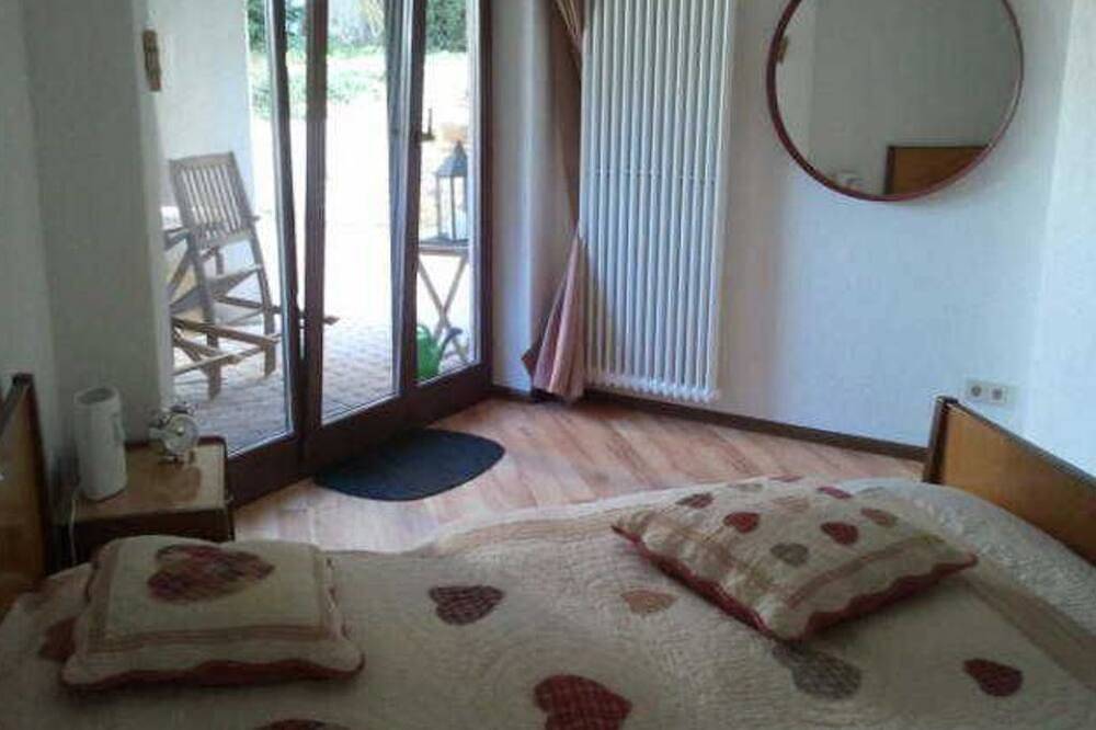 Ganze Wohnung, Ferienwohnung Raina - Ferienwohnung ca. 65qm, 1 Schlafraum, 1 Wohn-/Schlafraum in Bad Säckingen, Südschwarzwald