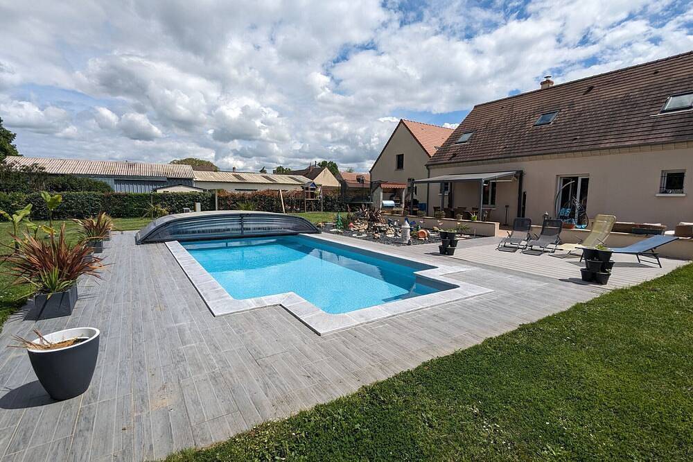 Gîte familial à Mareau-aux-Bois avec piscine chauffée, jardin clos, jeux pour enfants et billard in Mareau-aux-Bois, Pithiviers und Umgebung