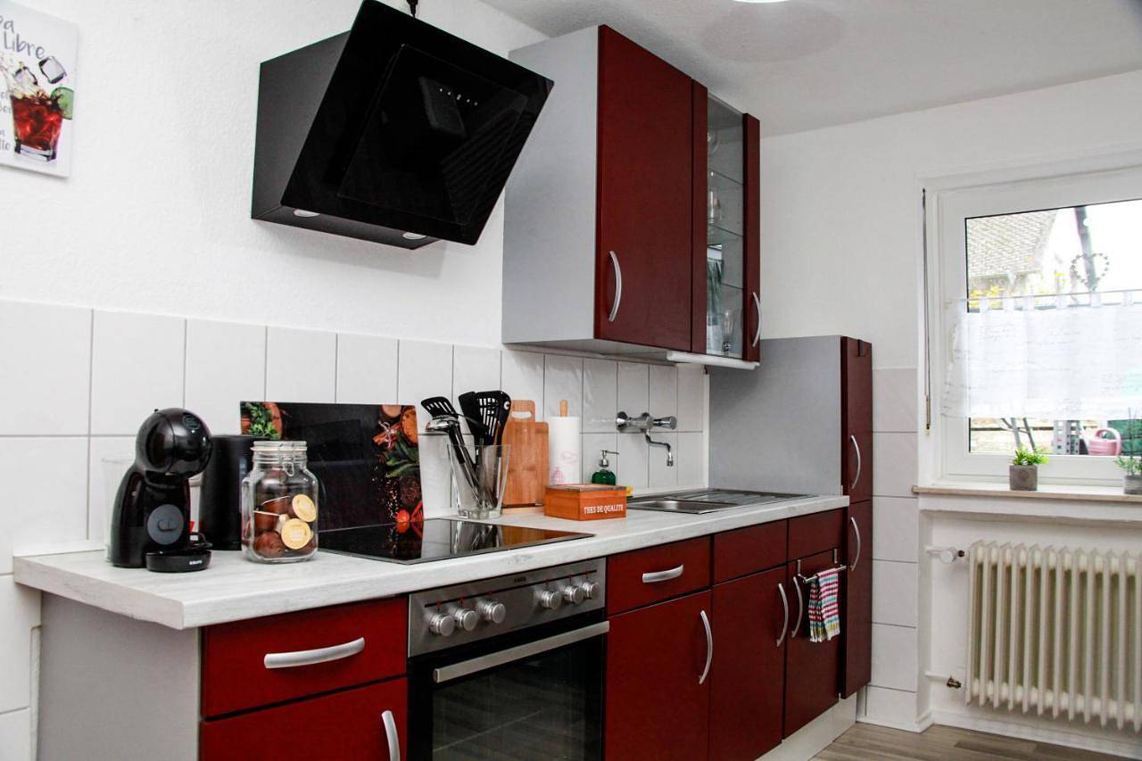 Geheel appartement, Individual Apartments - Zentrale, ruhige Wohnung in Innenstadt - Küche, Parkplatz, Terrasse, Smarttv, Netflix in Bitburg, Eifelkreis Bitburg-Prüm