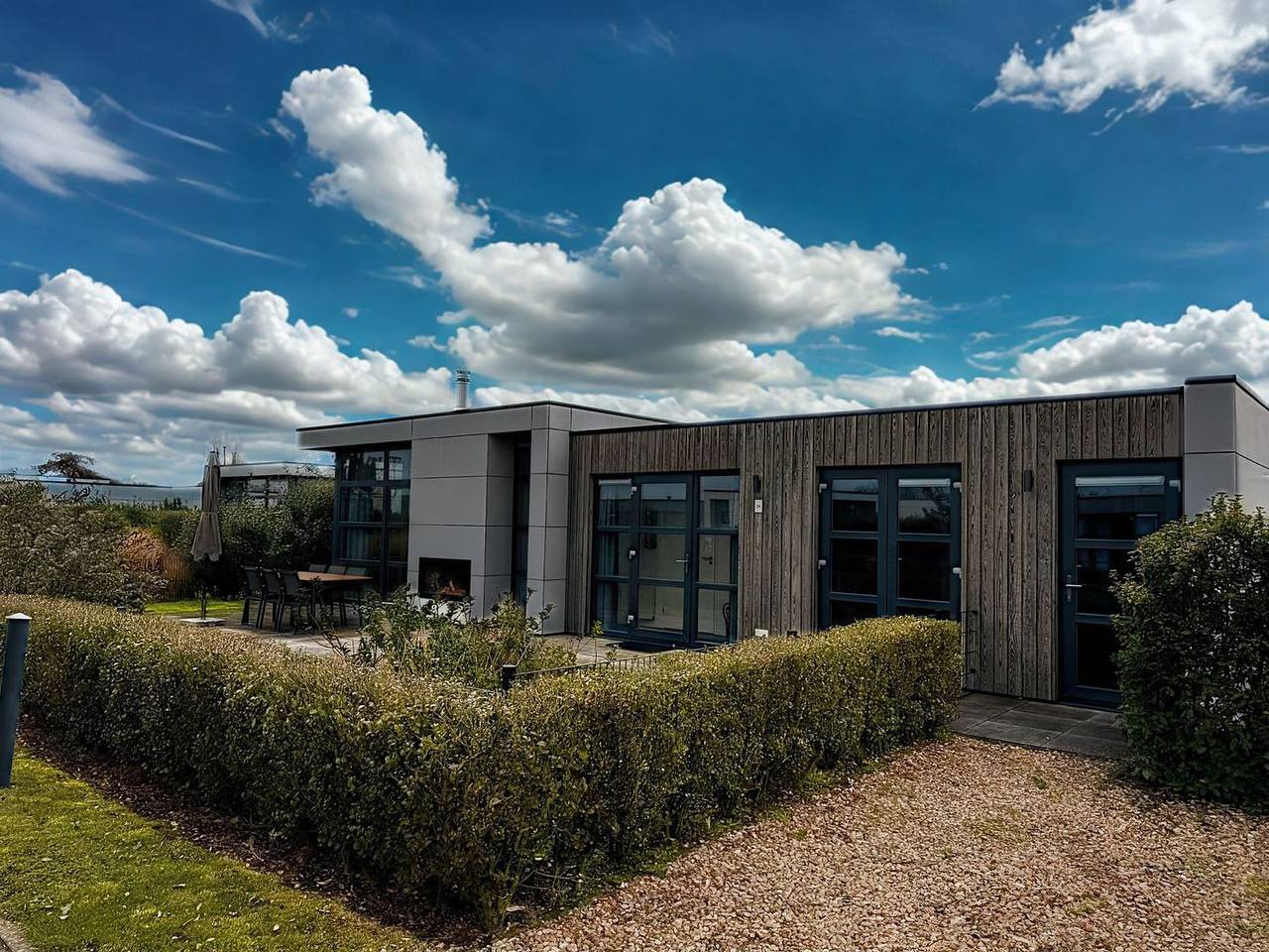 Exklusives Chalet Ijssel Lodge – Neu: jetzt mit Zaun & Airco in IJssel