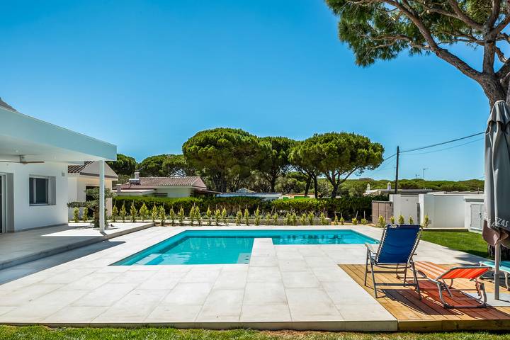 Casa rural para 4 personas, con jacuzzi además de jardín y piscina para niños en Provincia de Cádiz - 3