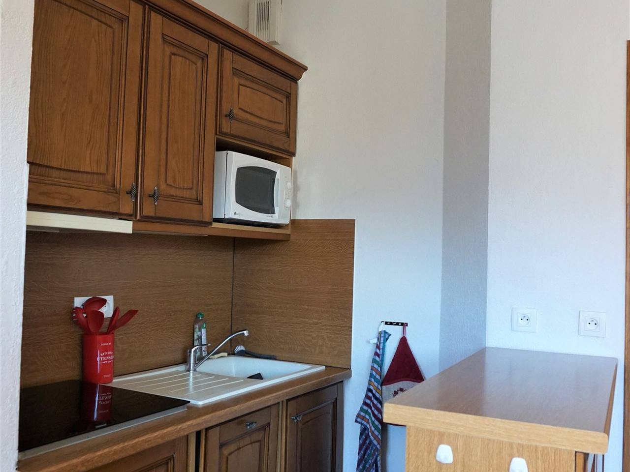 Entire apartment, Cosy apartment, 4 people, 5 min from slopes, covered parking in Orcières, Écrins National Park