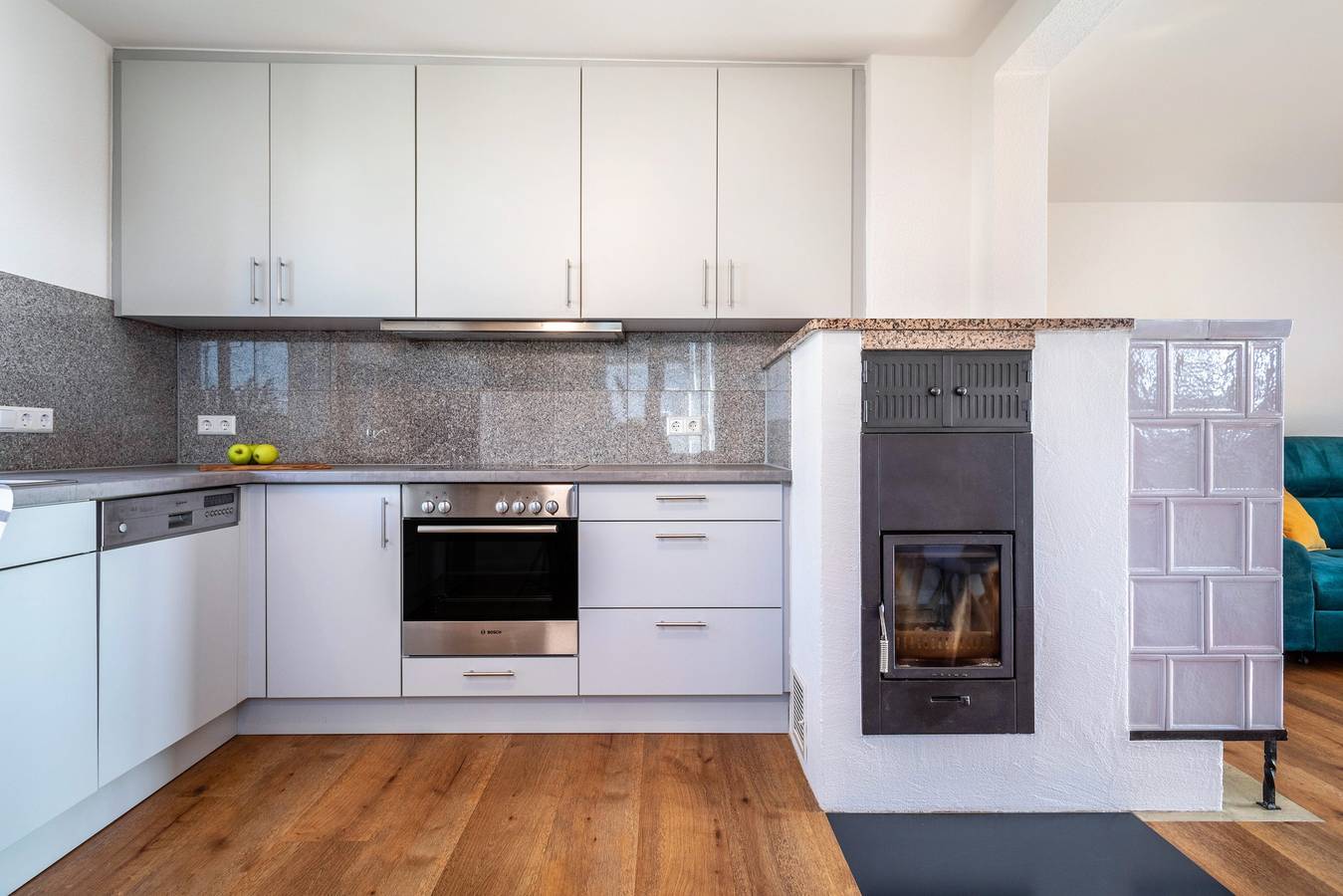 Appartement 'Windhager Seeblick' met uitzicht op het meer, balkon en Wi-Fi, foto 8