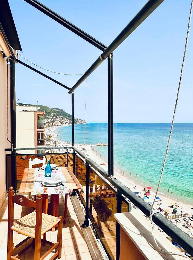 Apartamento de vacaciones para 4 personas, con balcón y vistas - 1