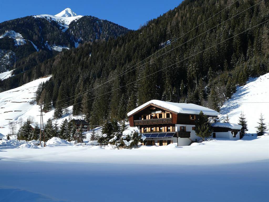 Ganze Ferienwohnung, Ferienwohnung für 4 Personen mit Garten in Sankt Jakob in Defereggen, Bezirk Lienz