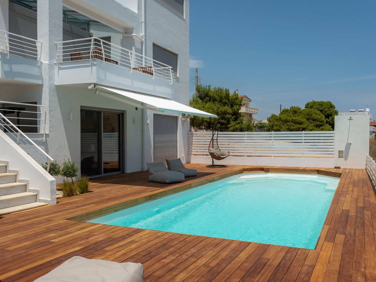 Geräumig, 1,5 km zum Strand: Pool, Terrasse, Parkplatz und WLAN inklusive! in Artemida, Regionalbezirk Ostattika