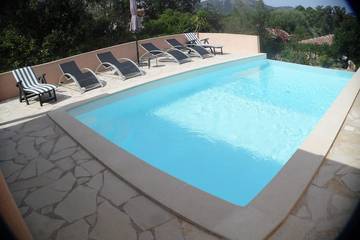 Cottage pour 6 personnes, avec jardin et terrasse dans Sainte-Lucie de Porto-Vecchio