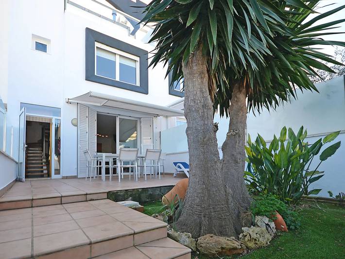 Villa für 6 Personen, mit Terrasse
