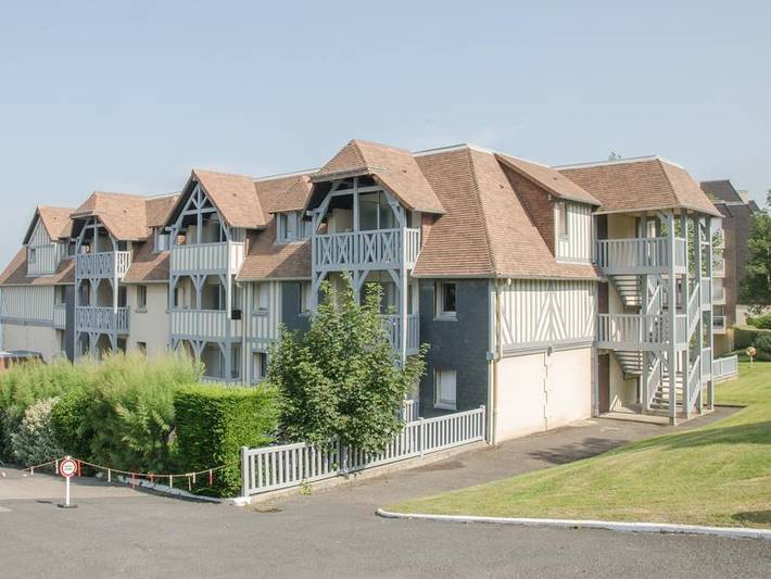 Camping pour 4 personnes, avec Balcon et Jardin