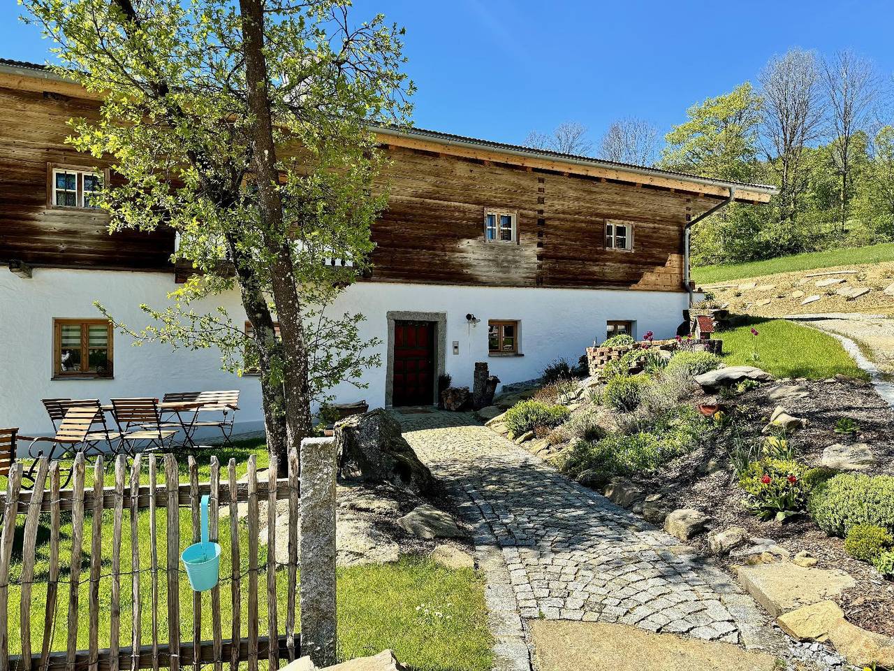 Waldlerhof - Moderne Ferienwohnung Hochsitz in Patersdorf, Ostbayern