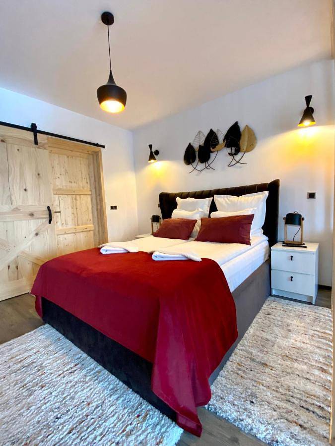 Gîte pour 4 personnes, avec sauna et piscine ainsi que vue et balcon dans Poiana Brasov - Brasov