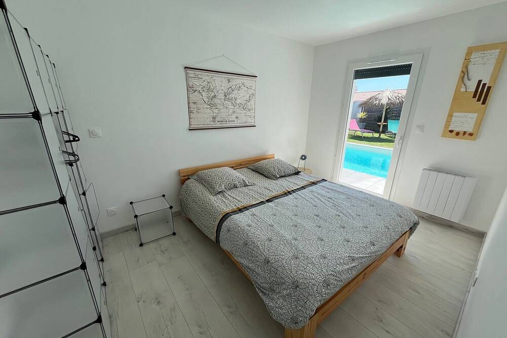 Villa 9 personnes avec piscine chauffée bord de mer 4 étoiles in Givrand, Vallée de la Loire