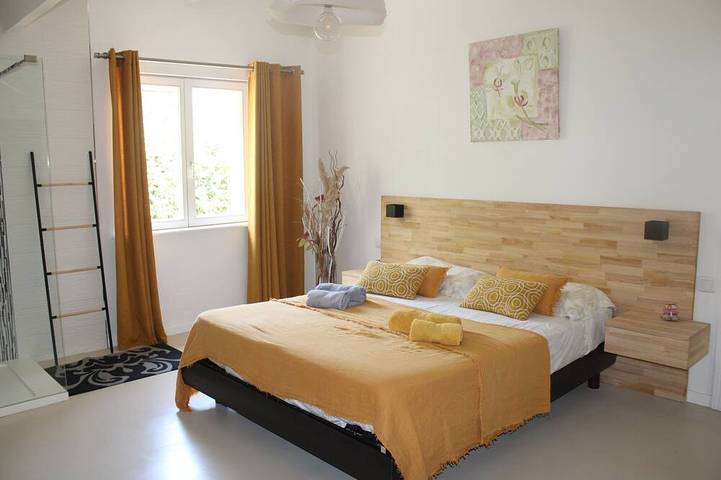 Location de vacances pour 8 personnes, avec jardin à Salinelles - 2