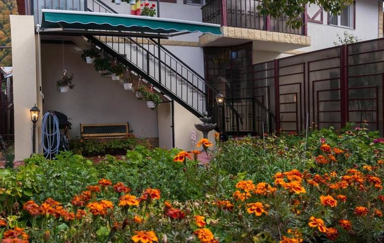 Gîte pour 2 personnes, avec jardin et vue à Sinaia