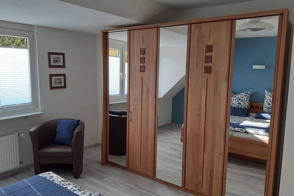 Ganze Wohnung, Fewo \"Ganz oben\" - Ferienwohnungen \"Stadtmitte\" in Hermeskeil, Landkreis Trier-Saarburg