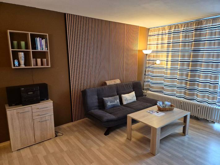 Ferienpark für 4 Personen, mit Balkon/Terrasse und Balkon sowie Garten und Pool