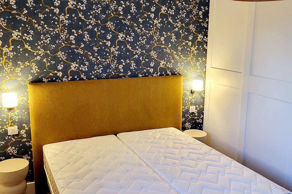 Entire apartment, Refurbished 1-bedroom apartment 180 m from the spa. Ideal for curists. in Vichy, Vichy region