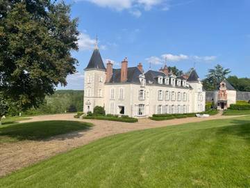 Maison d’hôte pour 8 personnes, avec jardin ainsi que vue et piscine dans Valloire-sur-Cisse