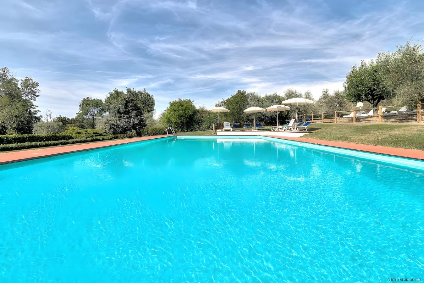 Villa mit Dependance: Exklusiver Pool, Klimaanlage, 13 Zimmer für bis zu 30 Personen in Montespertoli, Florenz Provinz