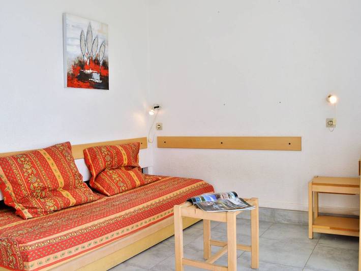 Ganze Wohnung, Strandnahes Studio für 4 Personen, Parkplatz und Tennis in Le Lavandou, Parc national Port-Cros