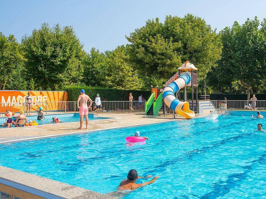 Camping Village Lago Maggiore - Tienda de lona y madera 5 personas - Tienda Eco Lodge | 2 Dormitorios | 4/5 Pers | Sin baño in Dormelletto, Lago Maggiore (Piemonte)