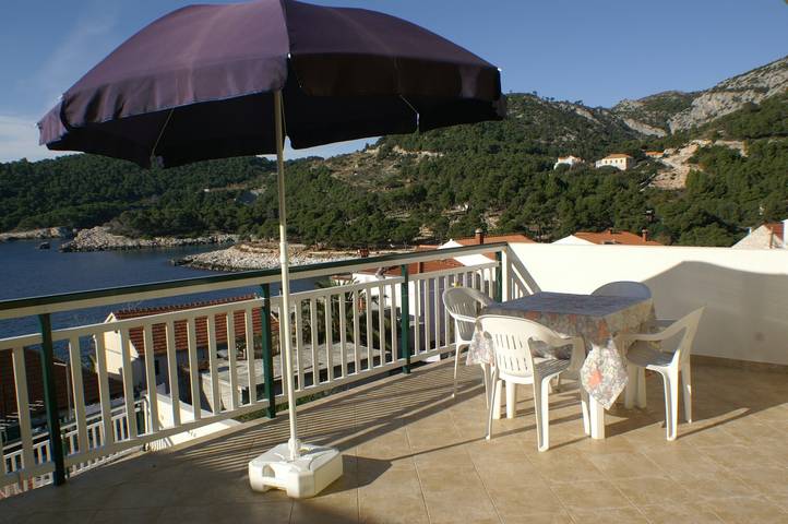 Vakantiewoning voor 3 personen, met balkon/terras op Hvar