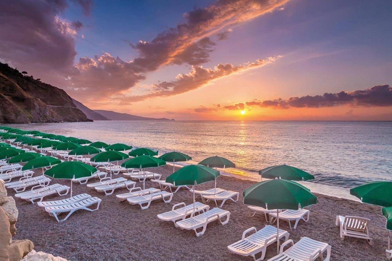 Baia Calavà Hotel e Residence in Calava, Gioiosa Marea