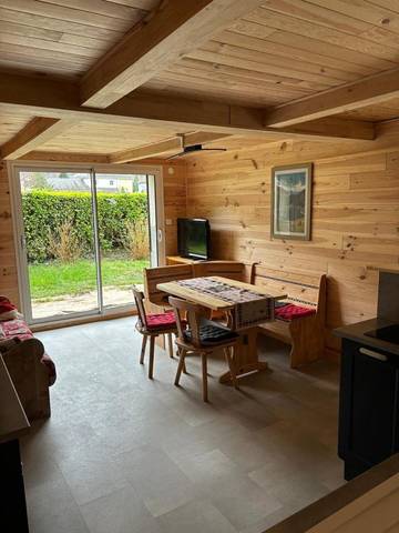 Gîte pour 6 personnes, avec terrasse ainsi que jardin et vue à Saint-Mamet