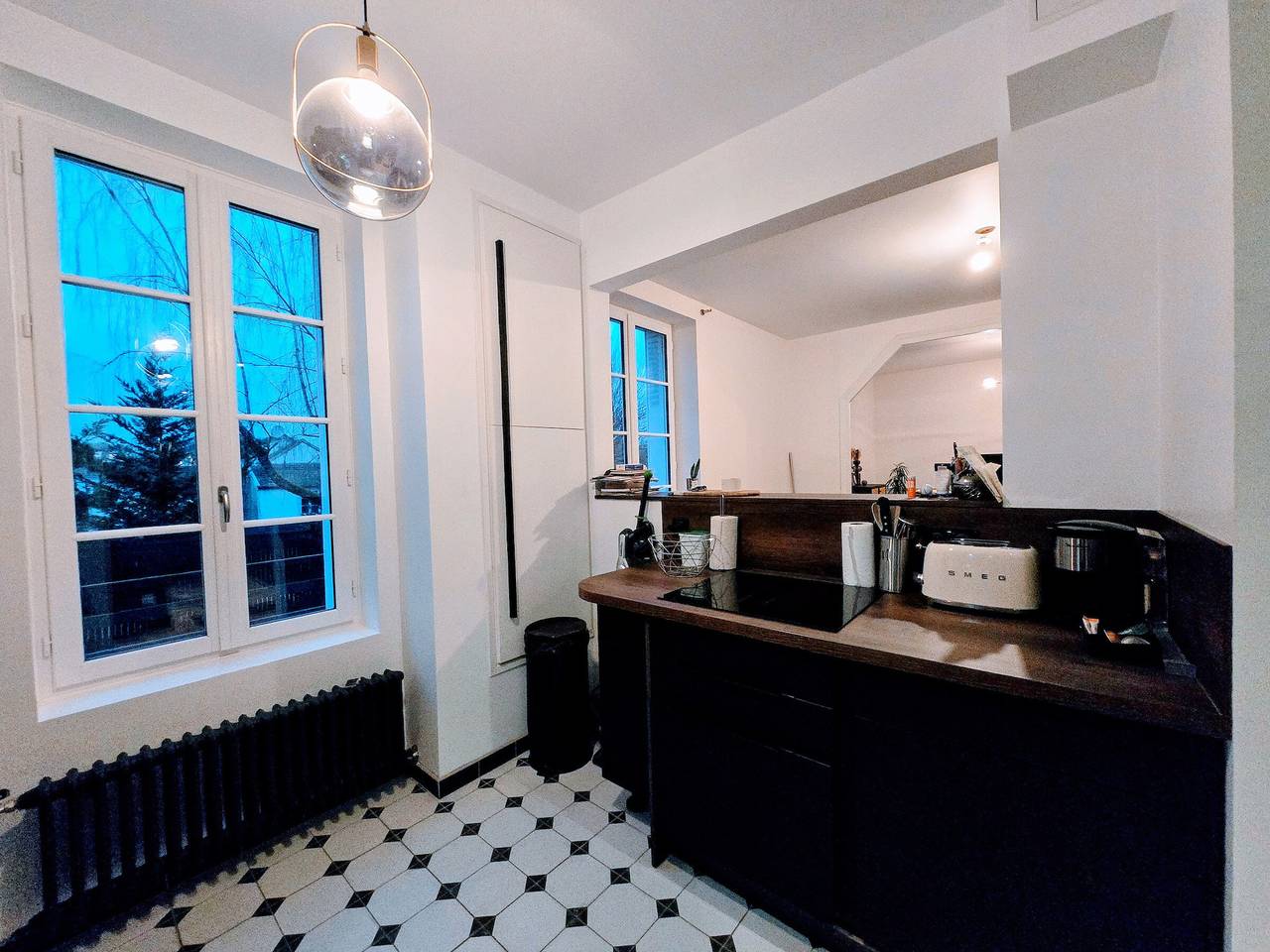 Ganze Wohnung, 2-Zimmer-Wohnung mit Terrasse und Parkplatz im Zentrum von Auxerre in Auxerre, Auxerre und Umgebung