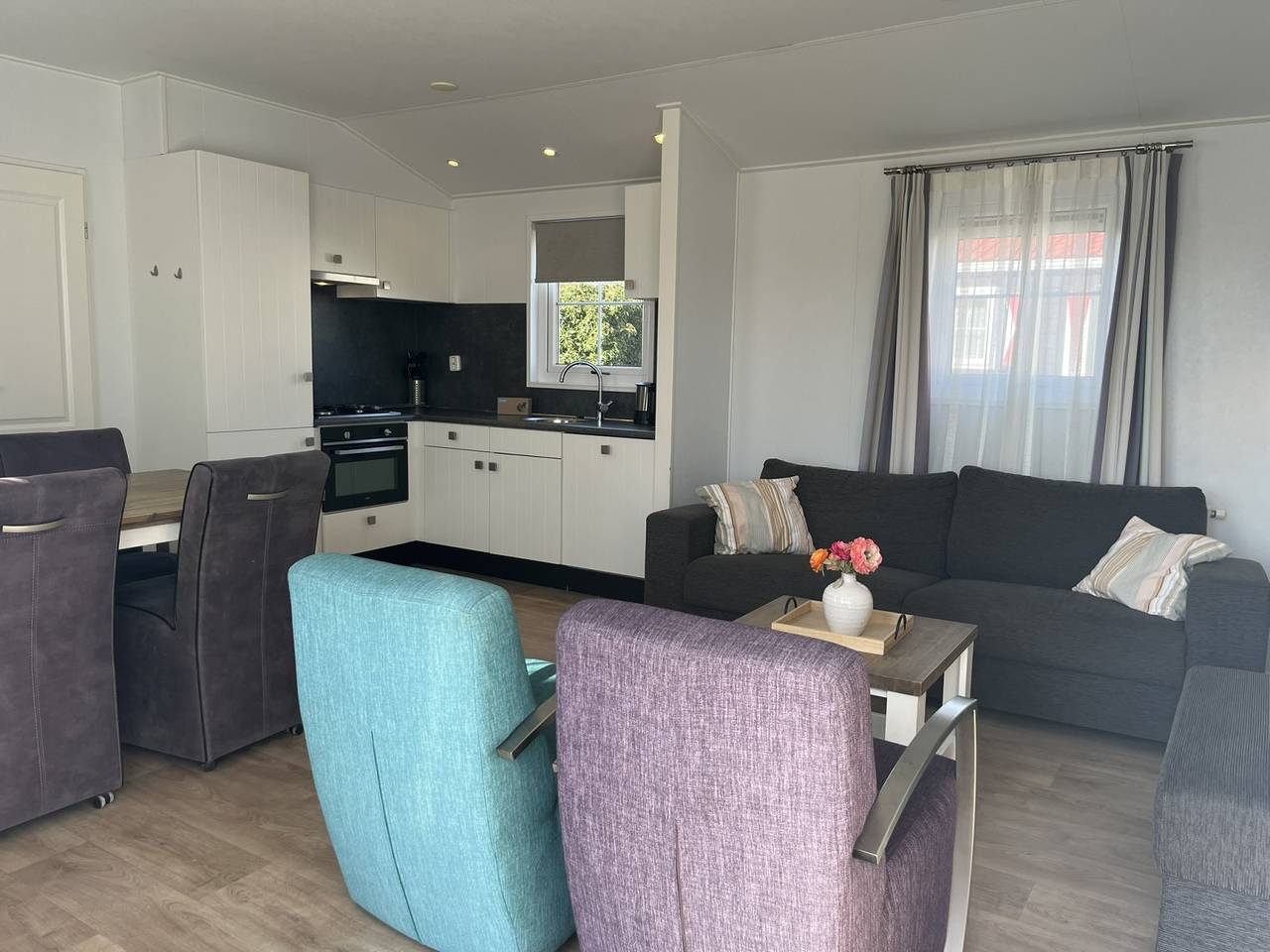 Gemütliches Ferienhaus für 6 Personen in zentraler Lage in Walcheren in Serooskerke, Walcheren