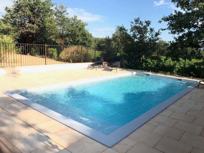 Casa rural 'La Bastide de l'Olivier' con encanto provenzal y piscina privada al pie del Ventoux in Flassan, Parque natural regional del Mont Ventoux