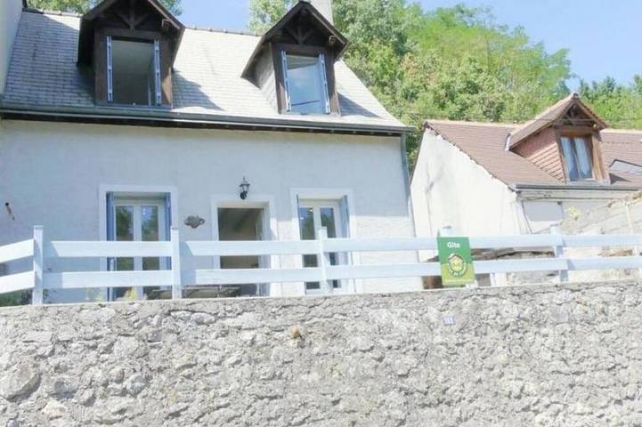 Gîte pour 4 personnes, avec Terrasse et Jardin à Limeray