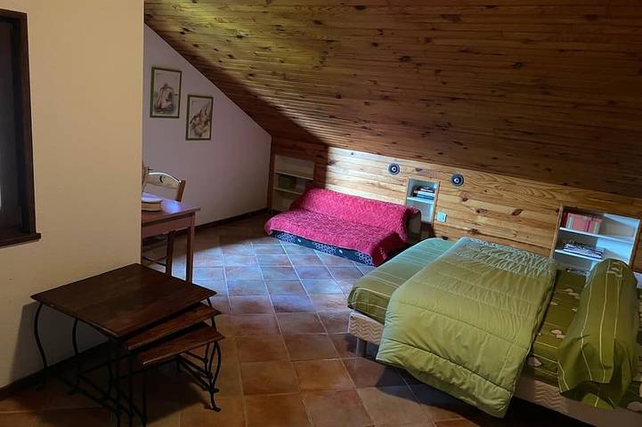 Location de vacances pour 4 personnes, avec terrasse et jardin, animaux acceptés à Prunières - 3