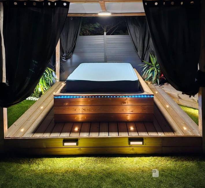 Villa pour 2 personnes, avec Jacuzzi et Terrasse ainsi que Jardin et Vue à Mauguio