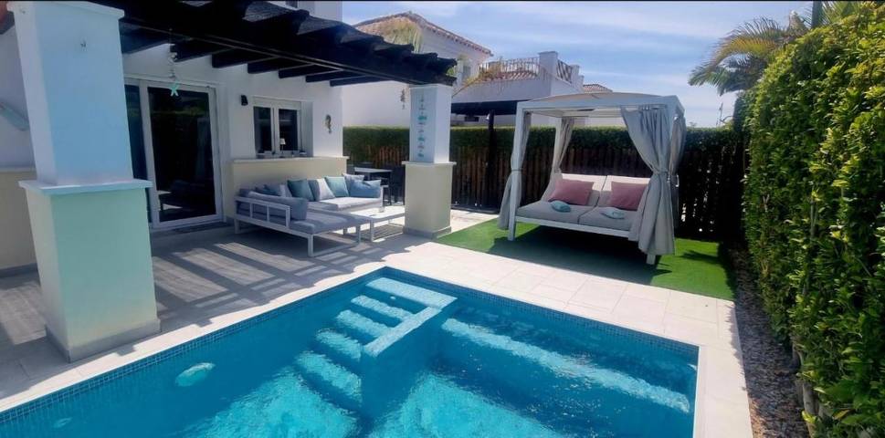 Chalet para 6 personas, con piscina además de jardín y vistas en Torre-Pacheco